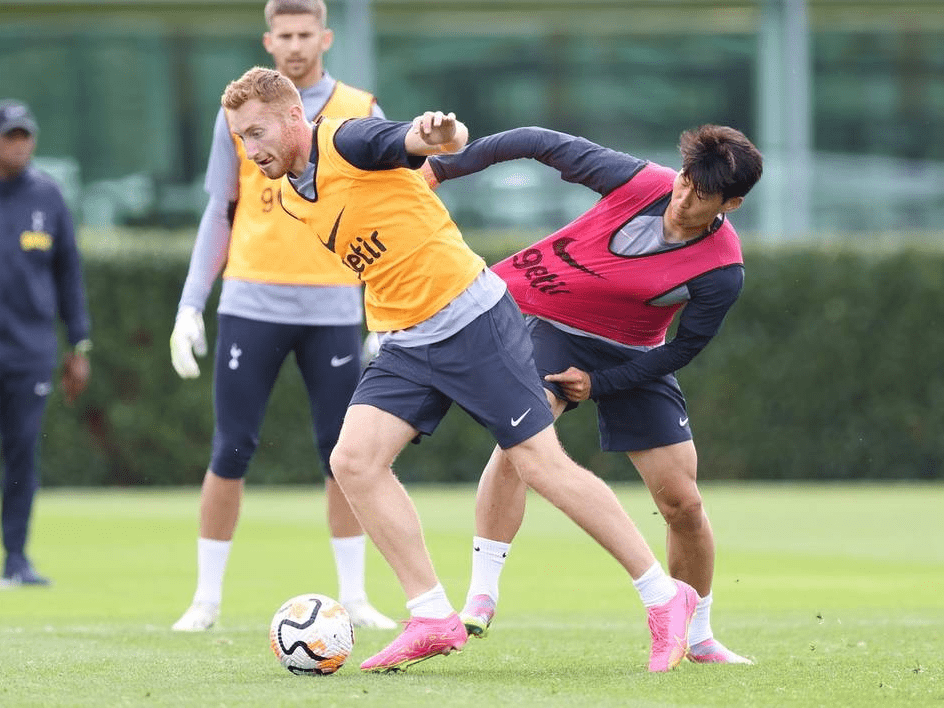 聚焦残特奥会：运动员在比赛 教练同样在“紧张” 还准备了专属道具“紫气东来”（残特奥会现场：运动员鏖战，教练同频“紧张”，“紫气东来”专属道具亮相）