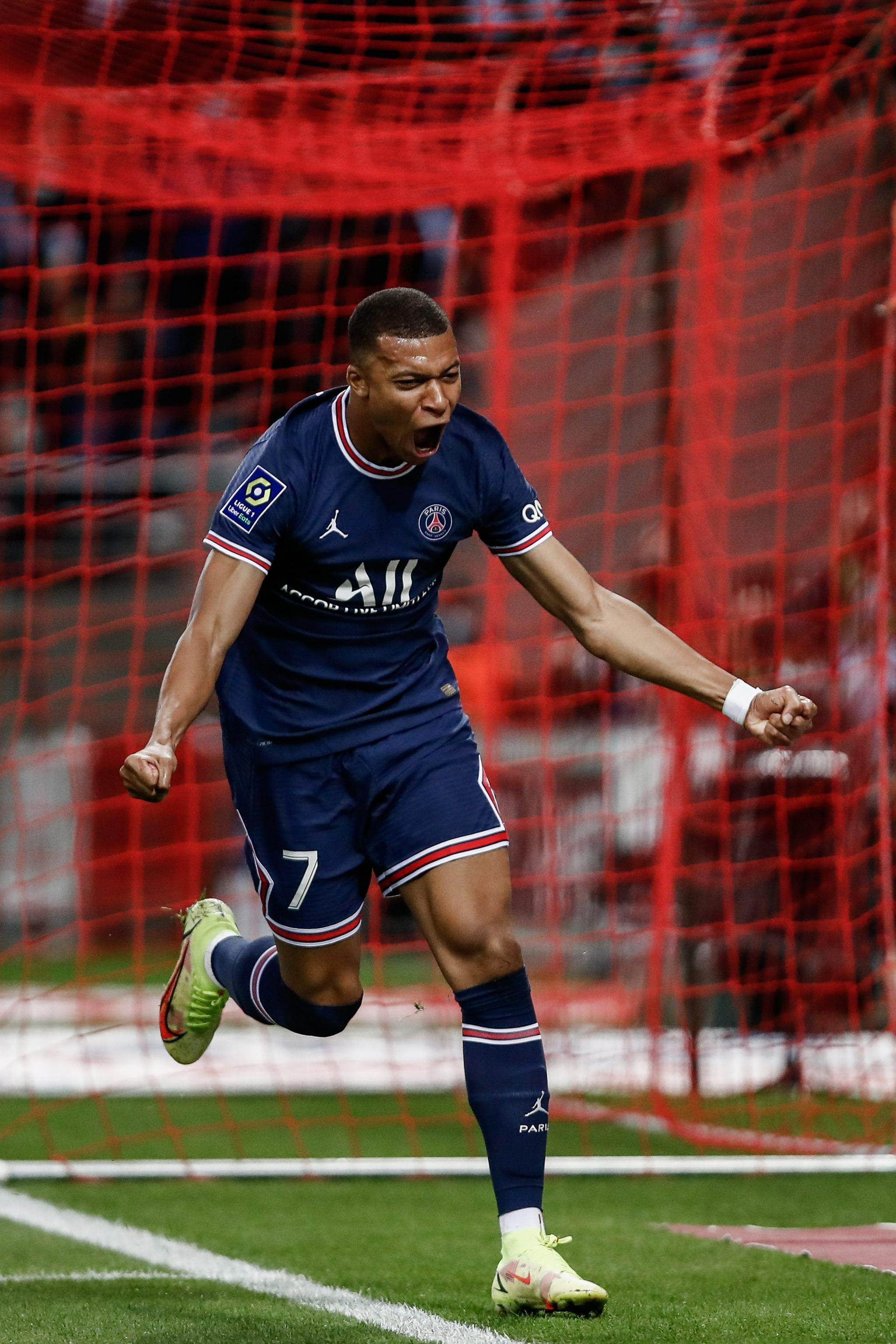 帕瓦尔：我之前运气不太好；达里尔-巴科拉非常有天赋（帕瓦尔：过去运气不佳，达里尔-巴科拉天赋出众）