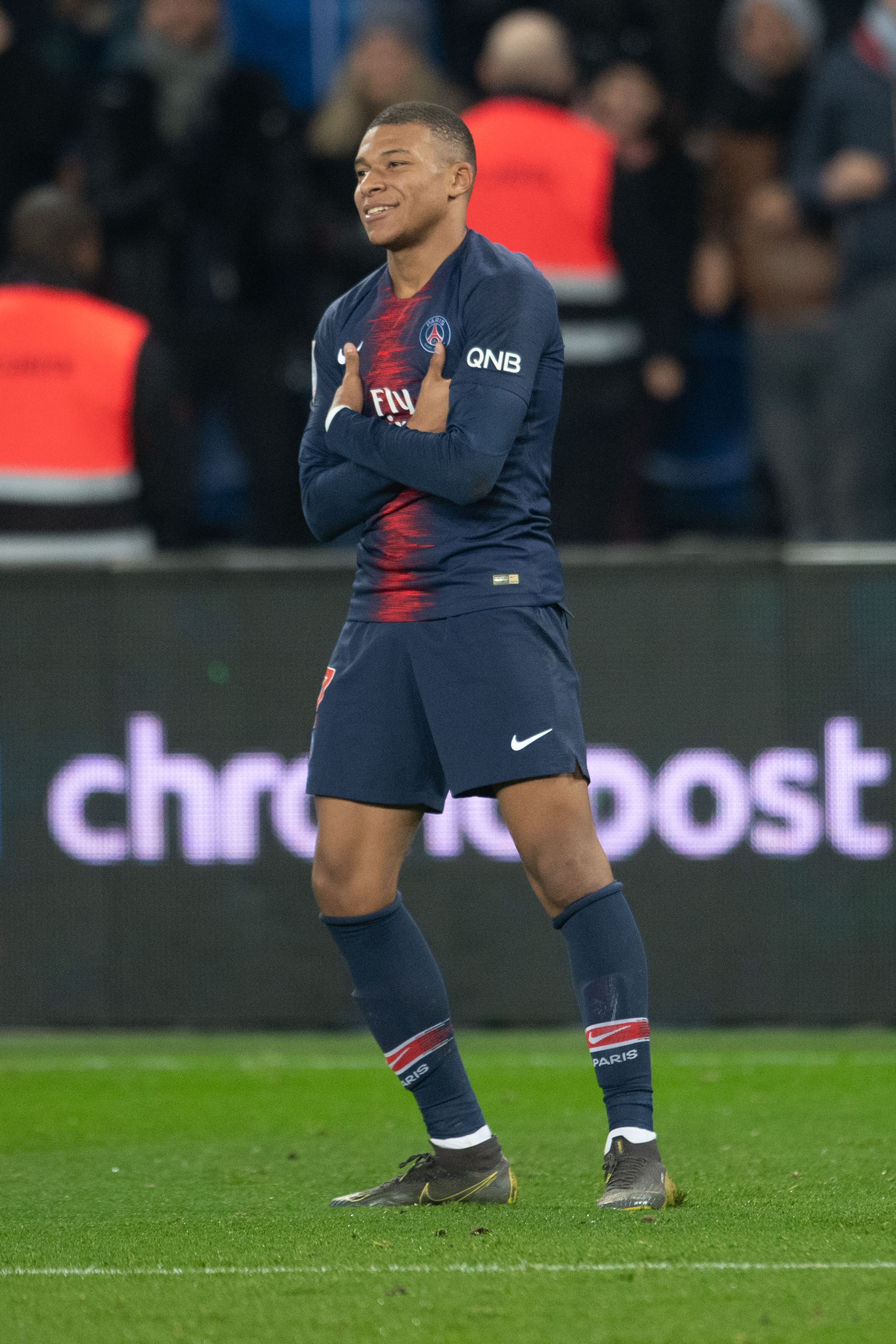 孙悦娇妻陈露现状：打高尔夫穿名牌，在美国很滋润，回应网络相亲（孙悦妻子陈露近况：在美生活惬意，常打高尔夫、穿大牌，并回应网络相亲）