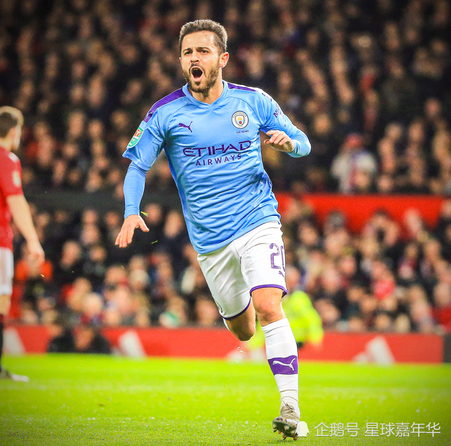 这是39岁？胡尔克远距离任意球直接爆射破门（39岁仍凶猛！胡尔克远距离任意球重炮破门）