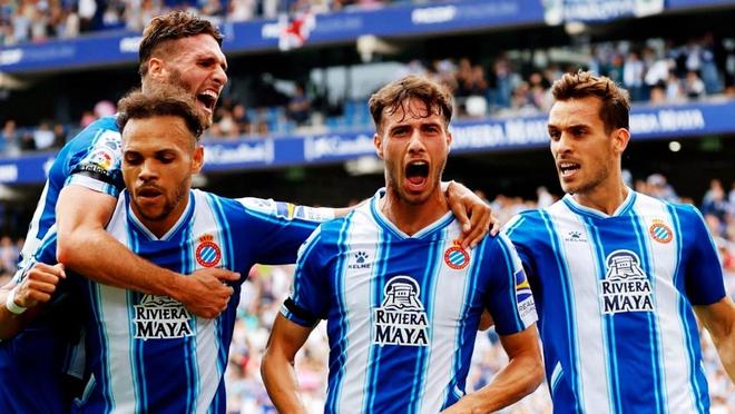 孔蒂：我和球员彼此联结深厚，这场胜利是全员努力的结果（孔蒂：我与球员感情深厚，这场胜利归功于全队的努力）