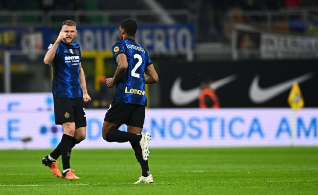 布伦森狂砍35分，命中率超6成，尼克斯晋级将面对魔术（布伦森高效砍35分命中率逾六成，尼克斯晋级将战魔术）