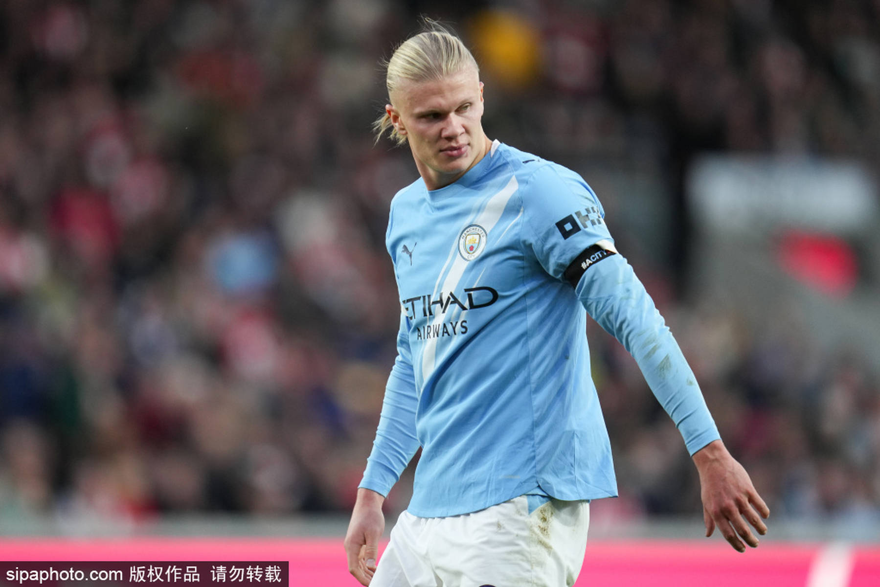 孔帕尼：11天4场不轮换凯恩肯定有人质疑，他上场时机正合适（孔帕尼谈凯恩连续出战：11天4场难免遭质疑，他的出场时机恰到好处）