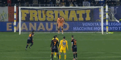 邮报评曼联近5年引援TOP30：姆伯莫第1，C罗第4，桑乔垫底（曼联近五年引援30强榜出炉：《邮报》评姆伯莫登顶，C罗第4，桑乔垫底）