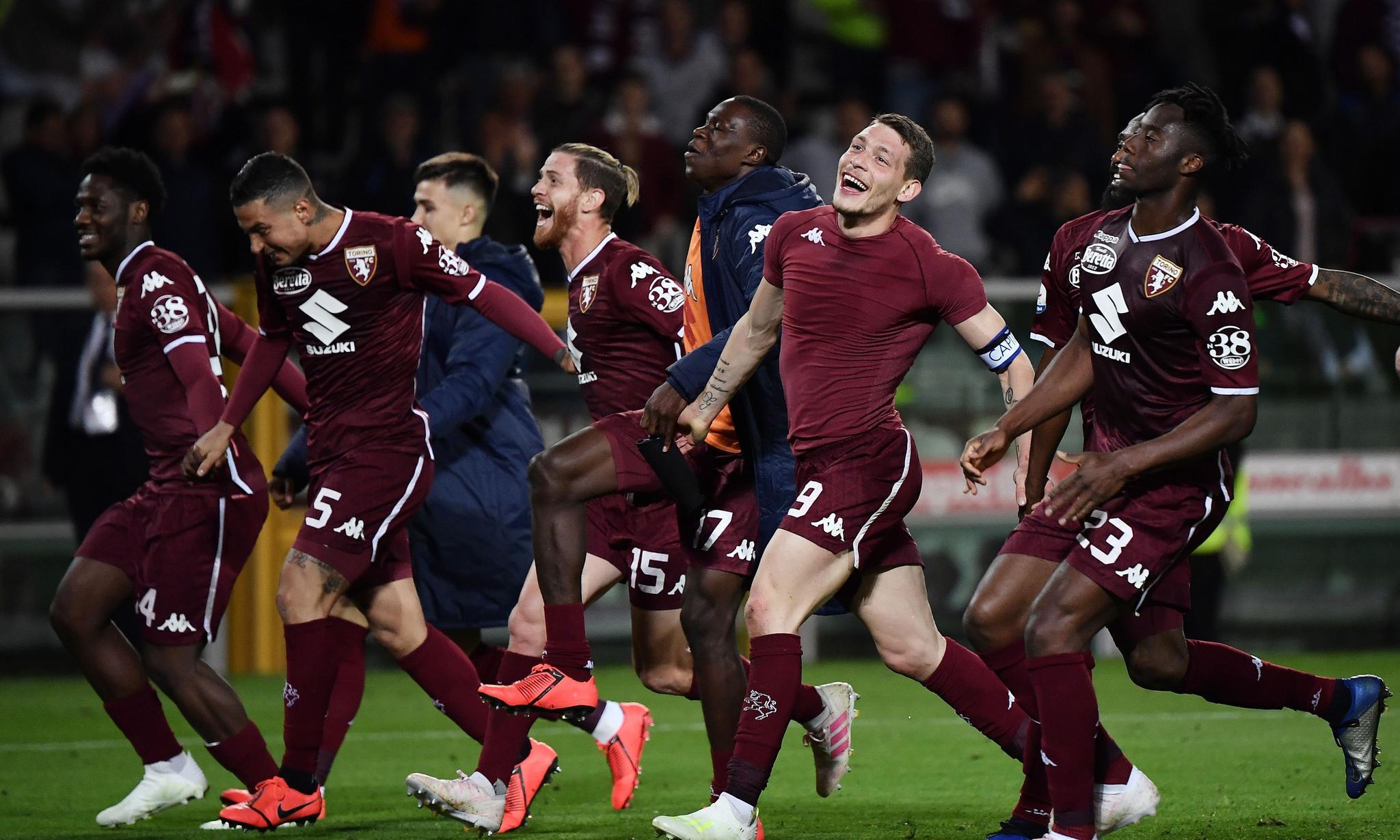 西媒：霍安·加西亚赛后一瘸一拐，但他只是累了没有任何不适（西媒：霍安-加西亚赛后步伐蹒跚，仅因疲劳并无不适）