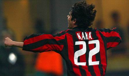 小法：莫拉塔缺少进球但值得支持，希望科莫某天会被人们认可（法布雷加斯：尽管莫拉塔进球不多仍值得力挺，盼科莫终获认可）